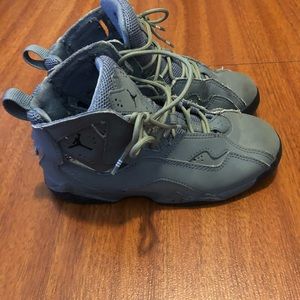 Size 13c kids Jordan shoes